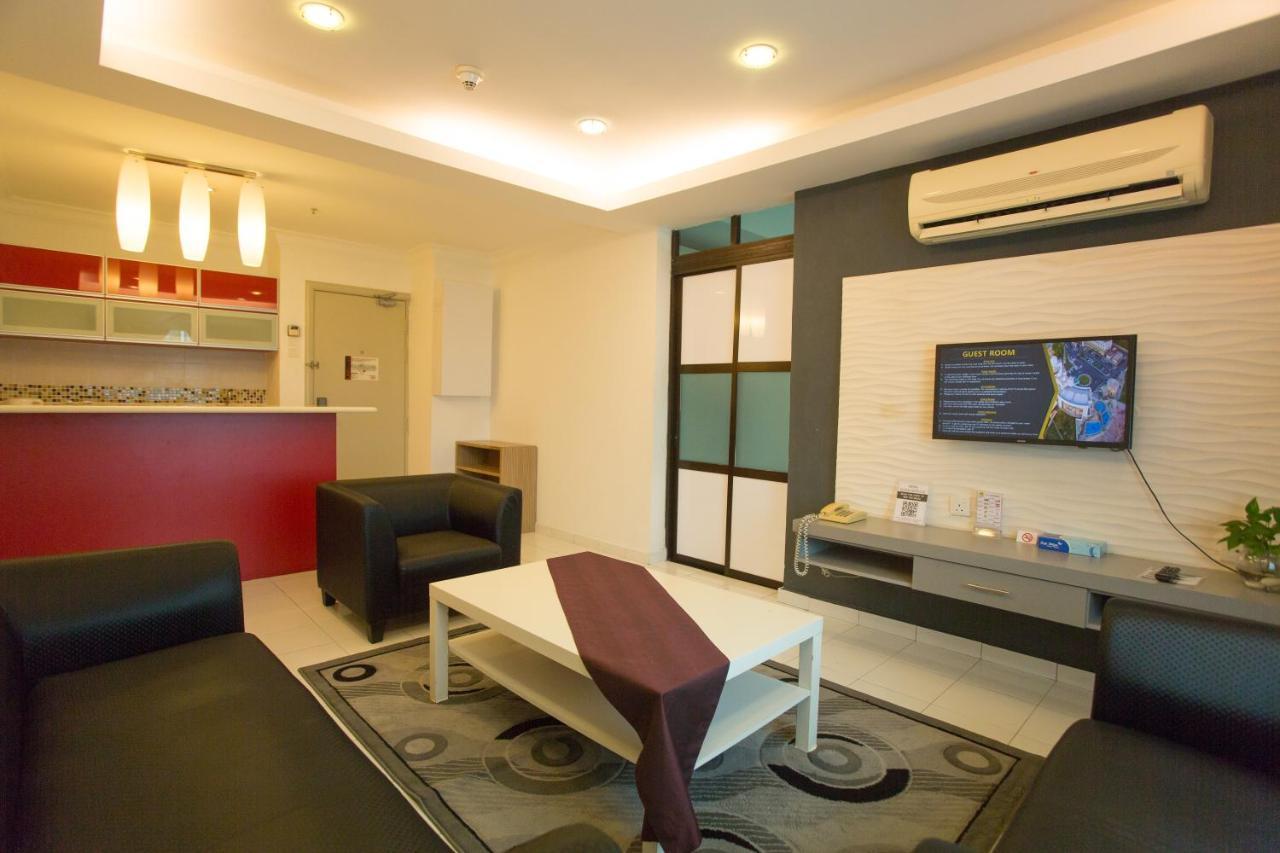 Klana Beach Resort Петалинг Джая Екстериор снимка