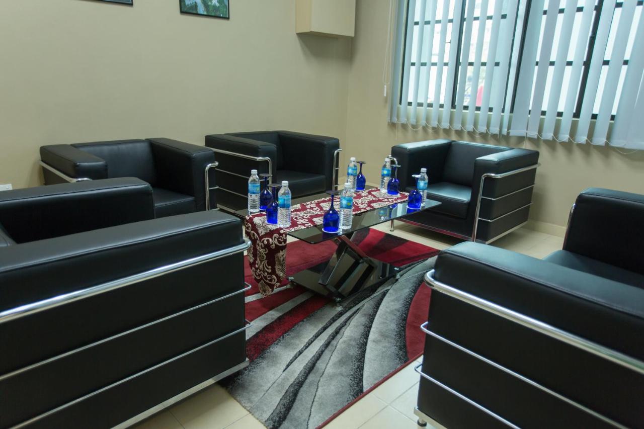 Klana Beach Resort Петалинг Джая Екстериор снимка
