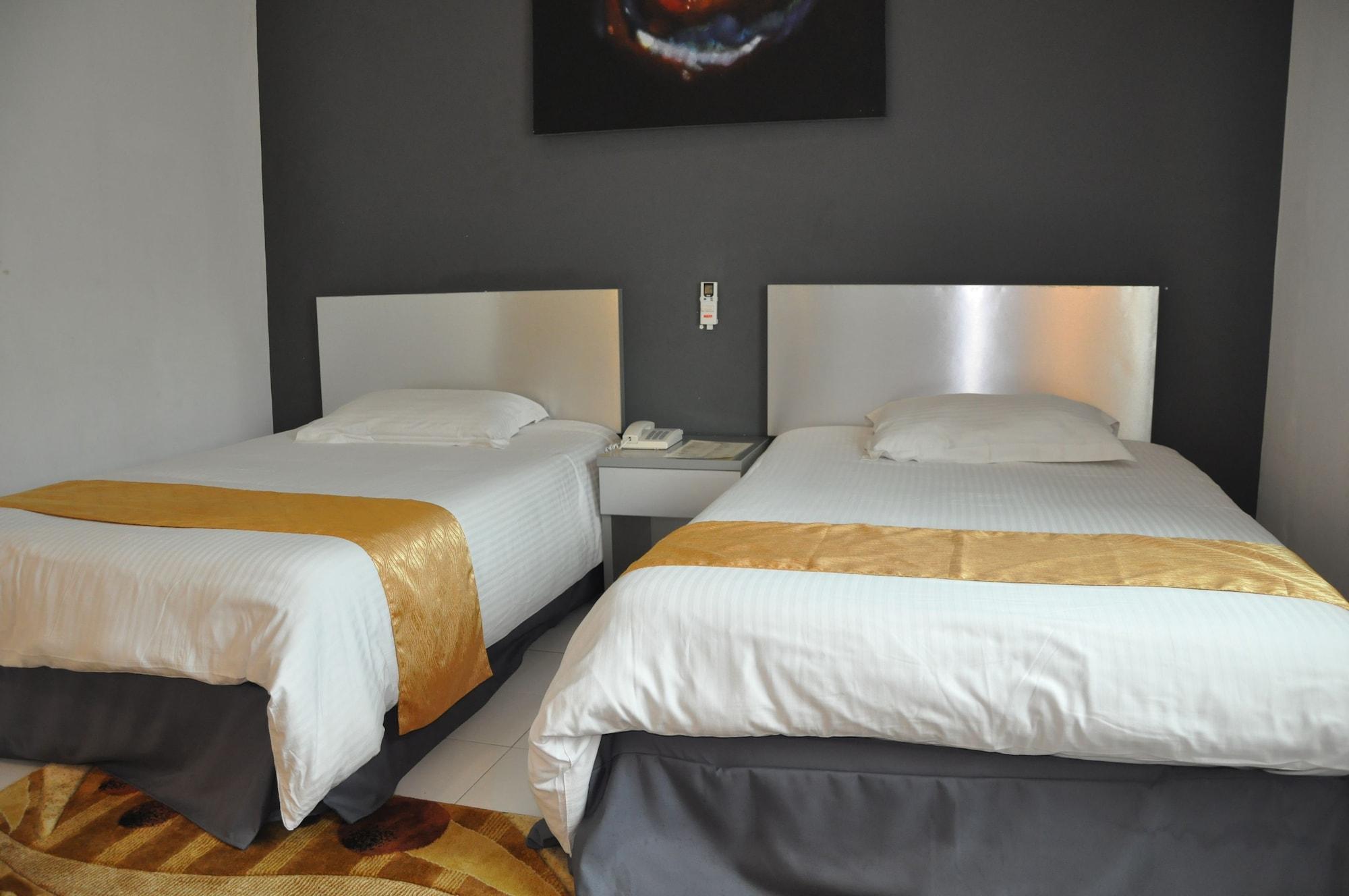 Klana Beach Resort Петалинг Джая Екстериор снимка