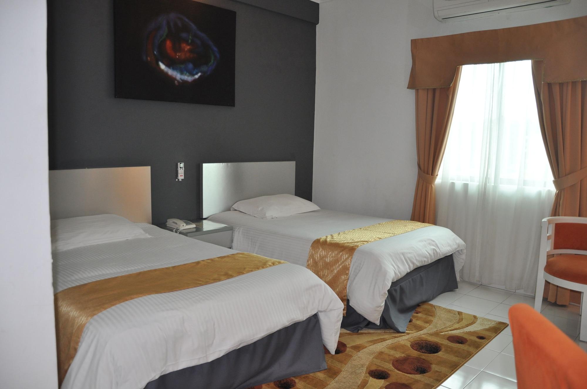 Klana Beach Resort Петалинг Джая Екстериор снимка