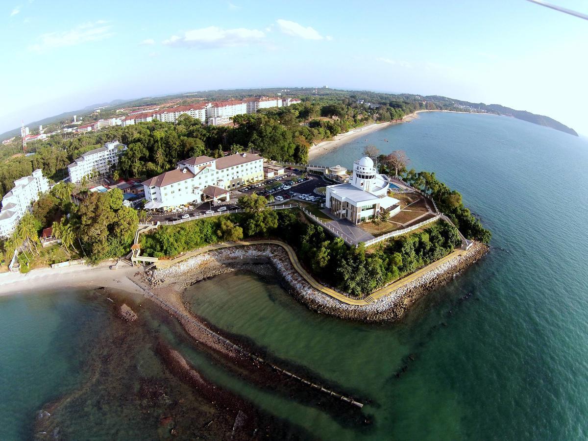 Klana Beach Resort Петалинг Джая Екстериор снимка