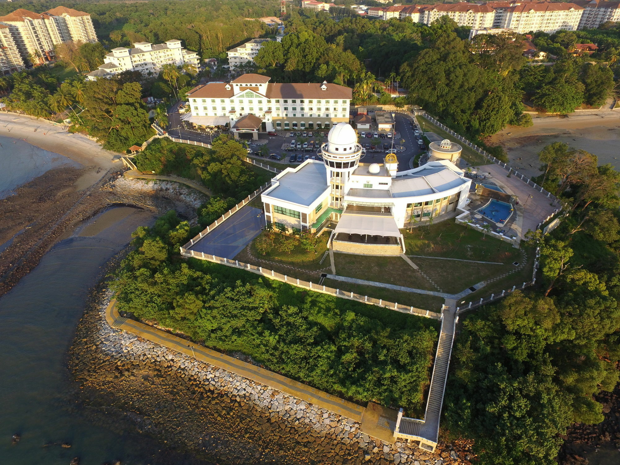 Klana Beach Resort Петалинг Джая Екстериор снимка
